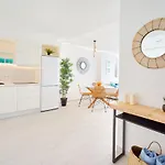 Puro Beach. Charming With Jacuzzi. Apartment