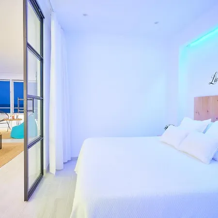 Apartment Puro Beach. Charming With Jacuzzi.