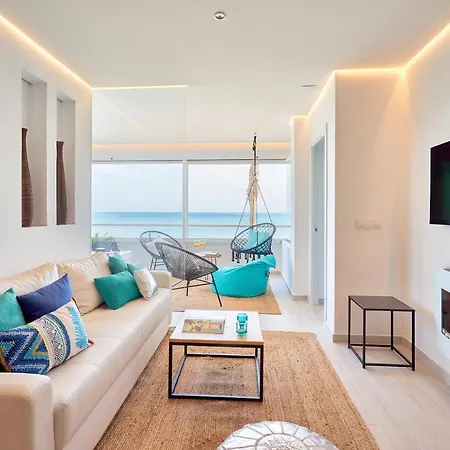 Puro Beach. Charming With Jacuzzi. *