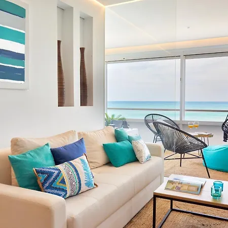 Puro Beach. Charming With Jacuzzi.