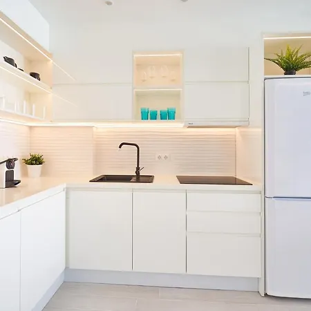 Puro Beach. Charming With Jacuzzi. *