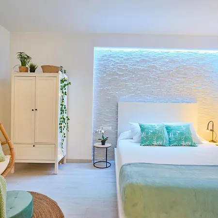 Puro Beach. Charming With Jacuzzi. *