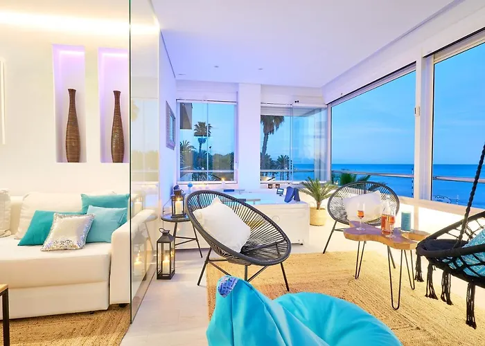 Puro Beach. Charming With Jacuzzi.