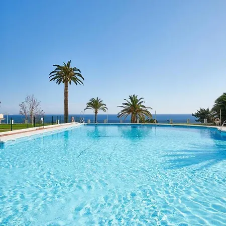 شقة Puro Beach. Charming With Jacuzzi. توريمولينوس