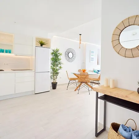 Puro Beach. Charming With Jacuzzi. شقة