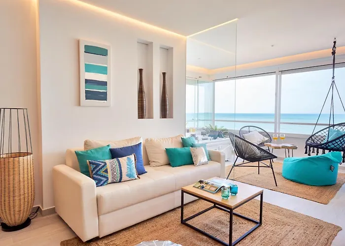 Puro Beach. Charming With Jacuzzi.