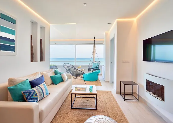 Puro Beach. Charming With Jacuzzi. *