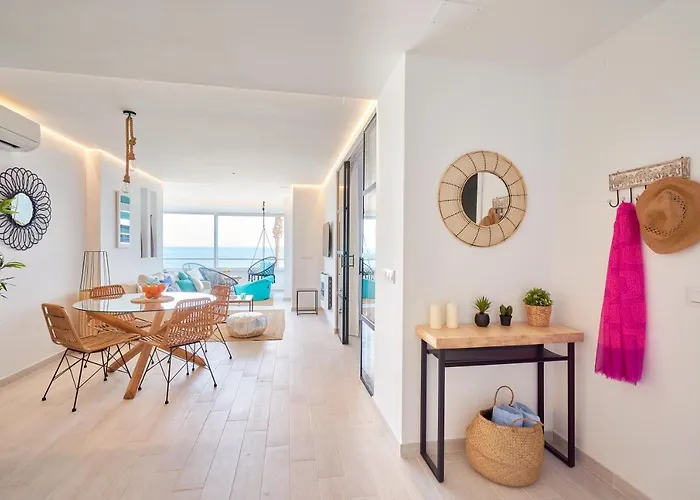 Puro Beach. Charming With Jacuzzi. *