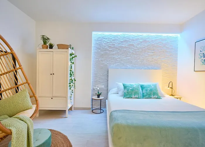 Puro Beach. Charming With Jacuzzi. *